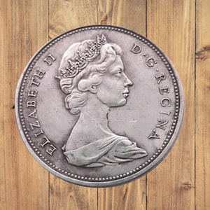 Canada 1967 One Dollar – Elizabeth II ‘Dei Gratia Regina’ (First Portrait), Silver-Plated Canadian Dollar