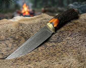 Imported forged Damascus steel feather pattern handle cured antlers outdoor survival camping high-end Nordic hunting knife