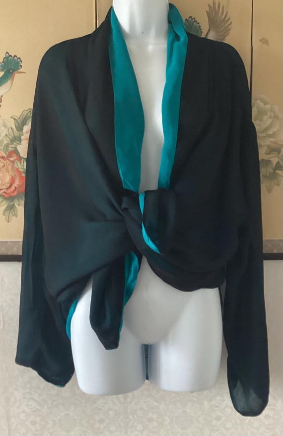 Laura Kiran Two Tone Black and Blue 90s Summer Jacket