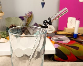 Pajitas de vidrio reutilizables, aptas para lavavajillas, con espiral decorativa.