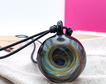 Spiralglas Universum Anhänger, handgefertigtes Borosilikatglas, ein einzigartiges Design
