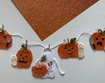 Jack O' Lantern Felt Banner, Pumpkin Carving Garland with Candles, Spooky Bunting, Wall Hanging Decoration for Halloween