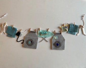 Laundry Room Miniature Felt Banner, Washing Machine Garland, Laundry Day Bunting, Wall Hanging, Decoration with Hanger, Detergent, and Iron