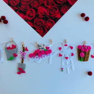 Rose Garden Farmhouse Banner, Felt Pink Roses Garland, Country Bunting Wall Hanging for St. Valentine’s Day