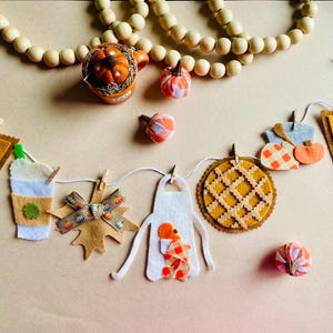 Fall Pumpkin Spice Miniature Clothesline Decoration Banner Garland Felt Bunting Autumn Harvest