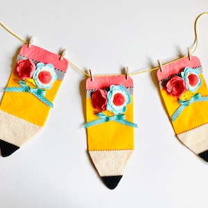 Pencil Flag Pennant Banner School Bunting Felt Flower Garland Teacher Wall Hanging Decoration for September