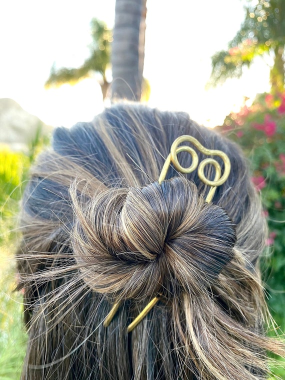 Double Loop Hammered Brass Hair Pin - Made to Order - Etsy display picture 1
