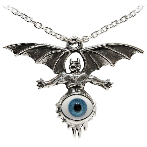 King diamond pendant deals
