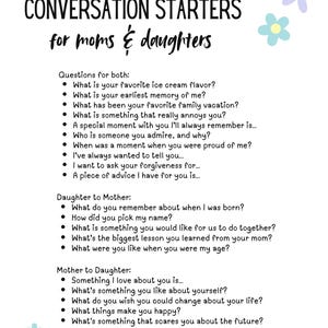 Könnte beinhalten: Ein druckbares Arbeitsblatt mit Gesprächsanfängen für Mütter und Töchter. Das Arbeitsblatt ist mit rosa, gelben und blauen Blumen verziert.