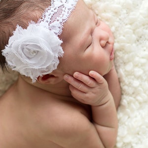 Diadema de bebé blanco, lazo de bebé, diadema blanca, diadema de recién nacido, diadema de flores, diadema infantil, cinta blanca para el cabello, cinta para el bebé, blanco