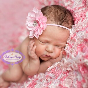 Pink headband, baby hairband, light pink baby headband, baby hair bow, infant headband, newborn headband, pink flower headband, photo prop, image 3