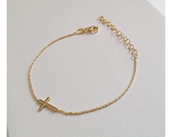 Verguld sterling zilveren kruisarmband: elegante katholieke sieraden
