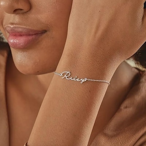 Pulsera con nombre personalizado - Joyas con letras personalizadas - Regalos para ella - Regalo para el Día de la Madre - Regalo para tu novia