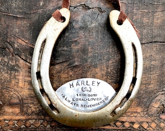 The Memorial Horseshoe. Commemorating the loss of a horse or pet. Handmade by Sycamore Hill. Beautiful, rustic equestrian display. Equine.