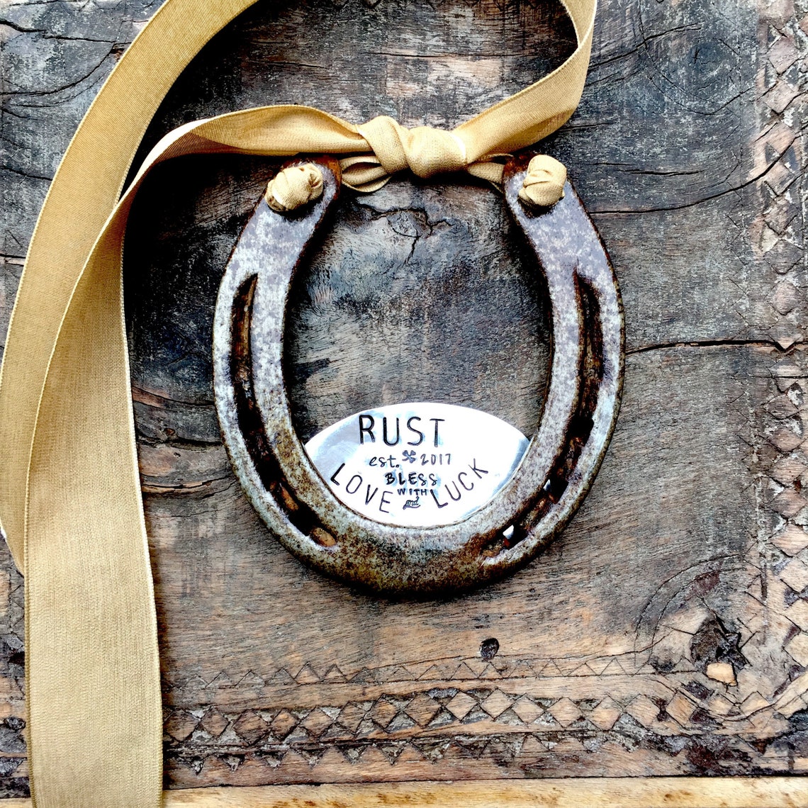 SHAMROCK Love &amp; Luck Horseshoe™ The Traditional Symbol of