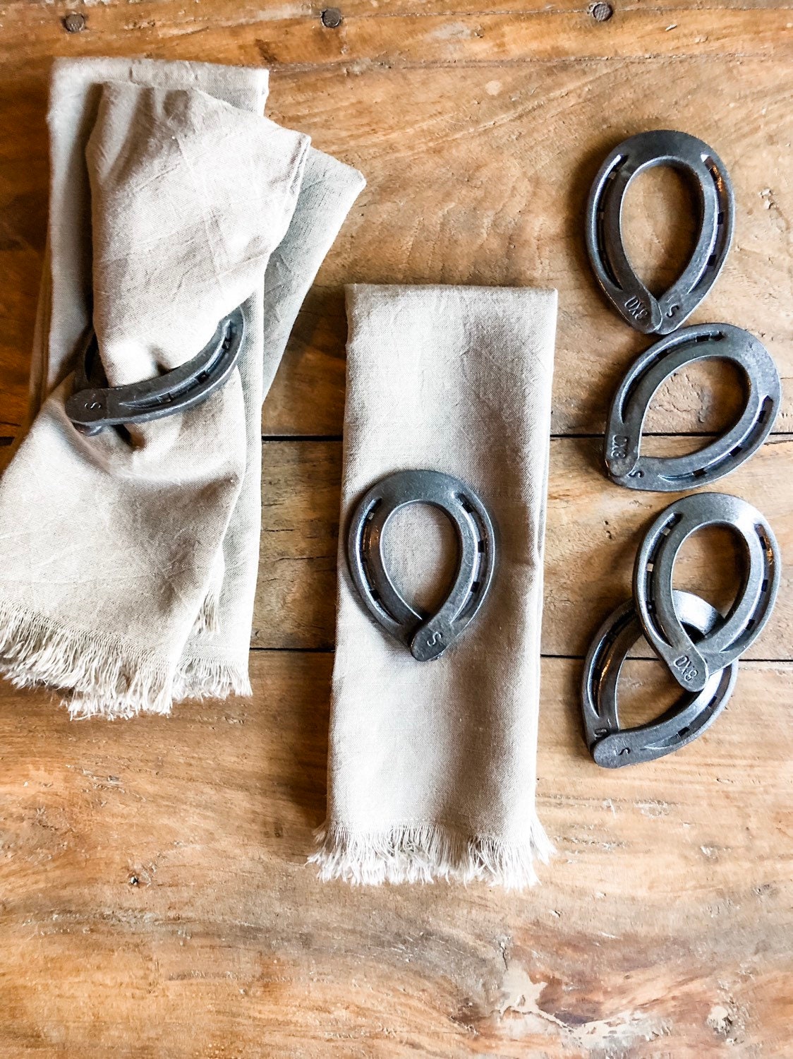 Iron Horseshoe Napkin Rings by Farrier Kraig Milam. Equestrian Tabletop Style and Decor. Farmhouse Style Kitchen Table. Rustic Farm House. Etsy Australia