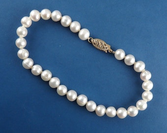 White Baroque Pearls Knotted Bracelet, Ringed Circled,10K Clasp, 7 3/8"