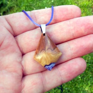 Exotic Wood Burl Kite Necklace: Artisan Resin Pendant