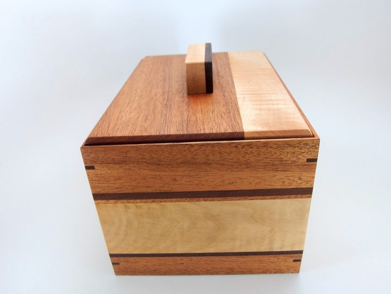 Modern Style Lifttop Box. Handmade Box. Artisan Box. 9.25 X 6 X 5. Handcrafted Valet Box