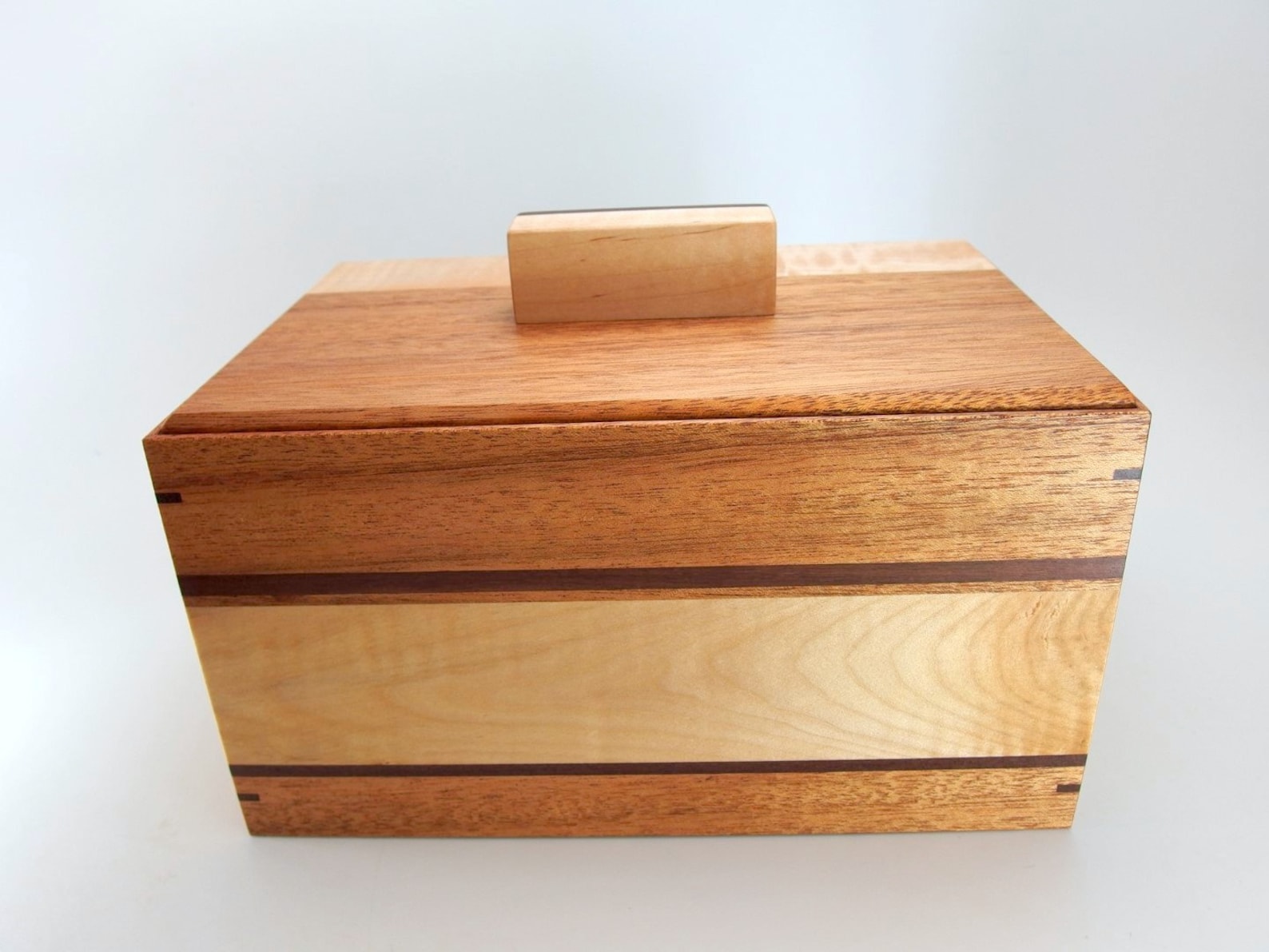 Modern Style Lifttop Box. Handmade Box. Artisan Box. 9.25 X 6 X 5. Handcrafted Valet Box