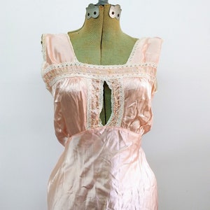 Vintage 1930s Peach/shell Pink Satin Nightgown Dressing Gown - Etsy