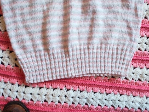 Vintage 70s Pastel Pink Sweater Light Gray Stripe… - image 5