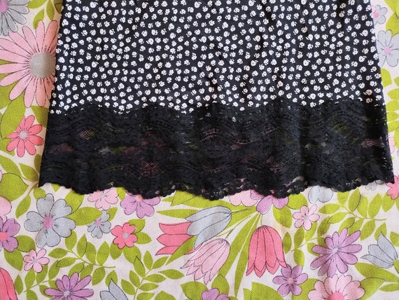 Vintage 80s/90s Black White Floral Slip Wide Lace… - image 4