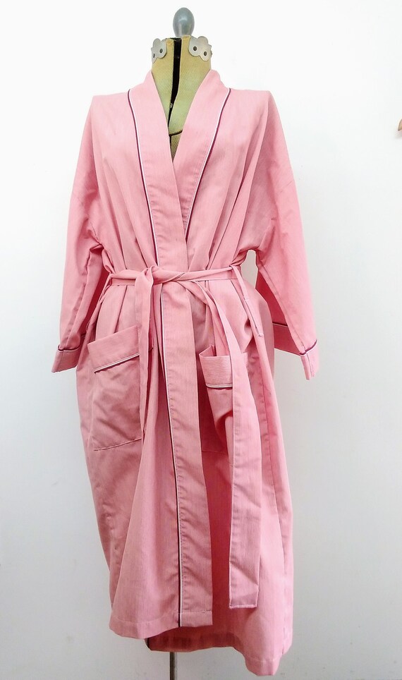 Vintage 60s/70s Classic Red Pinstripe Robe One Si… - image 3