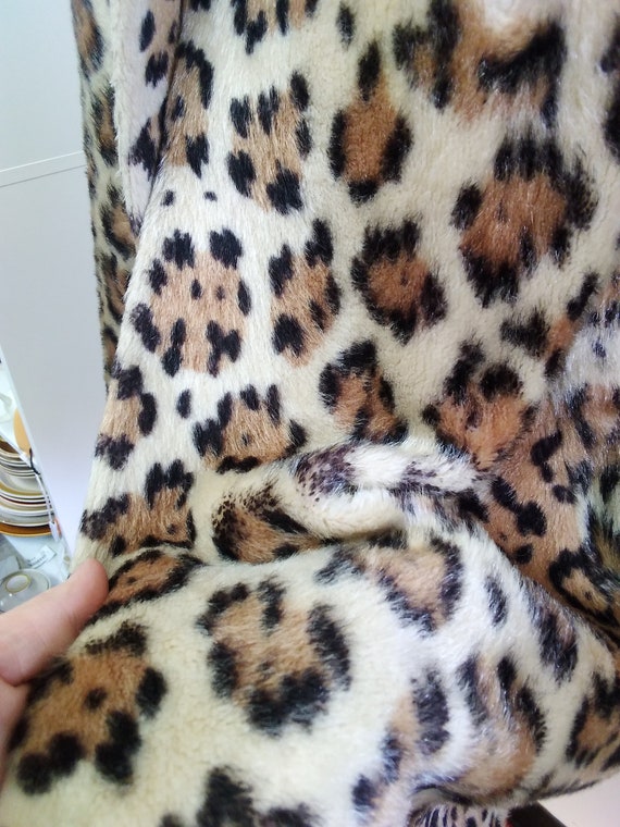 Vintage 60s Leopard Print Faux Fur Coat Classic A… - image 7