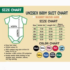 K&ouml;nnte beinhalten: Gr&ouml;&szlig;entabelle f&uuml;r Unisex-Bodysuits von Rabbit Skins 4400. Die Tabelle enth&auml;lt Ma&szlig;e in Zoll f&uuml;r Breite, L&auml;nge und &Auml;rmell&auml;nge f&uuml;r die Gr&ouml;&szlig;en NB bis 24M. Eine Farbtabelle zeigt die verf&uuml;gbaren Farben an.