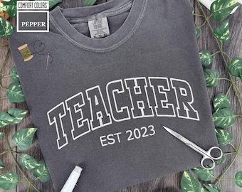 Comfort Colors® Custom Varsity T-shirt, Custom Embroidered University T-shirt, Trendy College Style, Personalized Sweatshirts, Teacher Shirt
