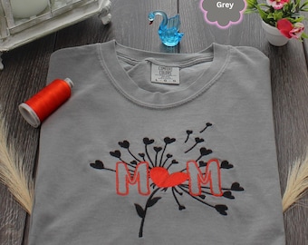 Comfort Colors Embroidered Mom Tshirt with Dandelion Heart, Cute Floral Stitch Sweatshirt, Mother's Day Gift Idea, Birthday Gift for New Mom