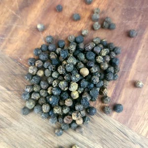 Whole Black Peppercorn