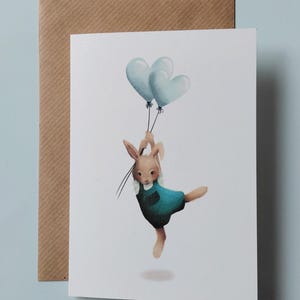 Nieuwe baby- of verjaardagskaart - met de hand geïllustreerd schattig konijn dat aan de ballon hangt
