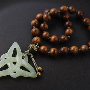 Celtic Pocket Mala 27 Beads, Serpentine Jade Celtic Pendant, Prayer Beads, Worry Beads, Mini Mala Beads, Triquetra Pendant, Small Yoga Gift image 2