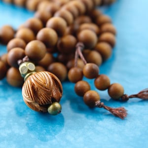 Sandalwood Mala Beads, Sandalwood Beads, Meditation Beads, Prayer Beads, Mala Necklace, Yoga Style, Wood Bead Necklace