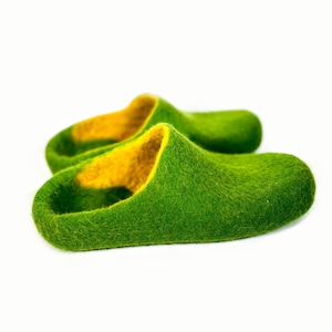 Close toe slippers Wool Organic Green Yellow natural - Travel Anniversary Gifts for Him - Pick your 30 colors