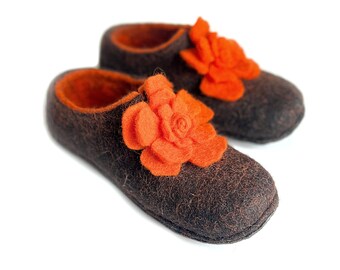 Cute Organic Wool Felt Flower slippers Orange Black - with/without  stitched Plantation crepe rubber soles - Boho Mom handmade Gifts