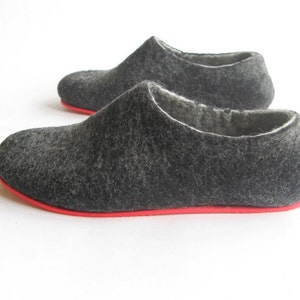 Hygge wool slippers for men Charcoal woolen clogs Unisex | Etsy