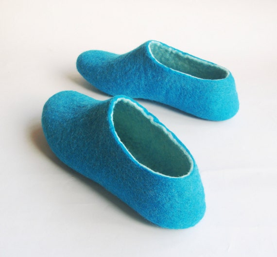 slippers turquoise