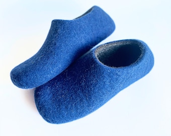 Minimalistische wollen pantoffels voor heren, Scandinavische huisschoenen, stille wintercomfort, slow fashion cadeau voor hem