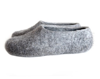 Natural wool slipper Home house, Dark Gray Organic Minimalist barefoot Sustainable gift Christmas - Customized Pick your 7 colors