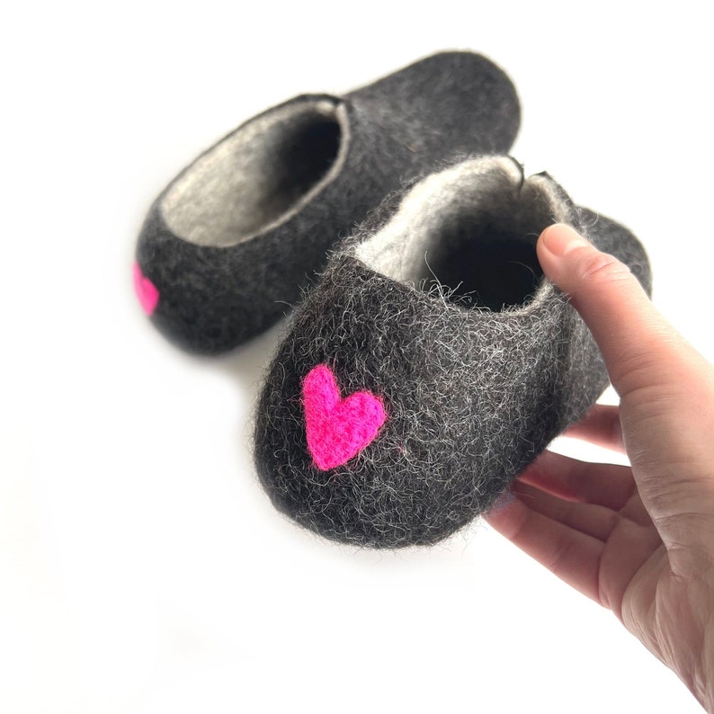 Eco felt Heart slippers women's Charcoal Pink Comfortable Shoes with Plantation Rubber soles Supernatural gifts image 4