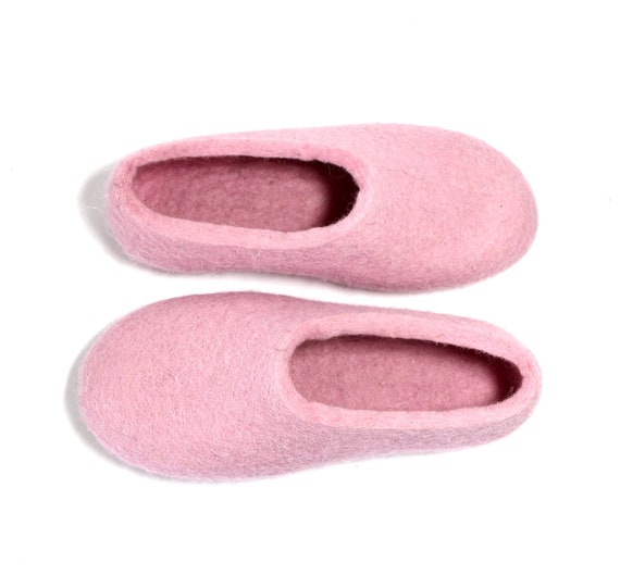 pink bridesmaid slippers