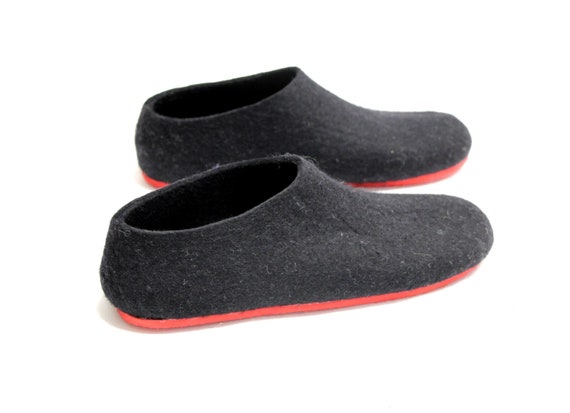 minimalist slippers