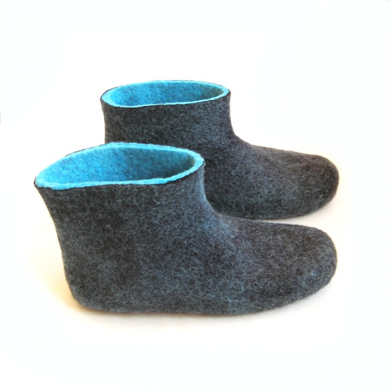 turquoise snow boots