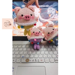 Handmade Crocheted Mermaid Pig Keychain - Adorable Amigurumi Piggy Bag Charm, Unique Handcrafted Soft Crocheted &#39;Pig Lover&#39; Gift