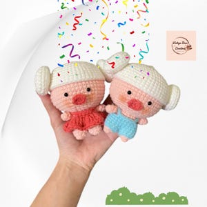 Handmade Spa Piggy Duo Crochet Keychain – Cute Relaxing Pig Amigurumi Gift