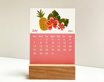 2024 Floral Desk Calendar