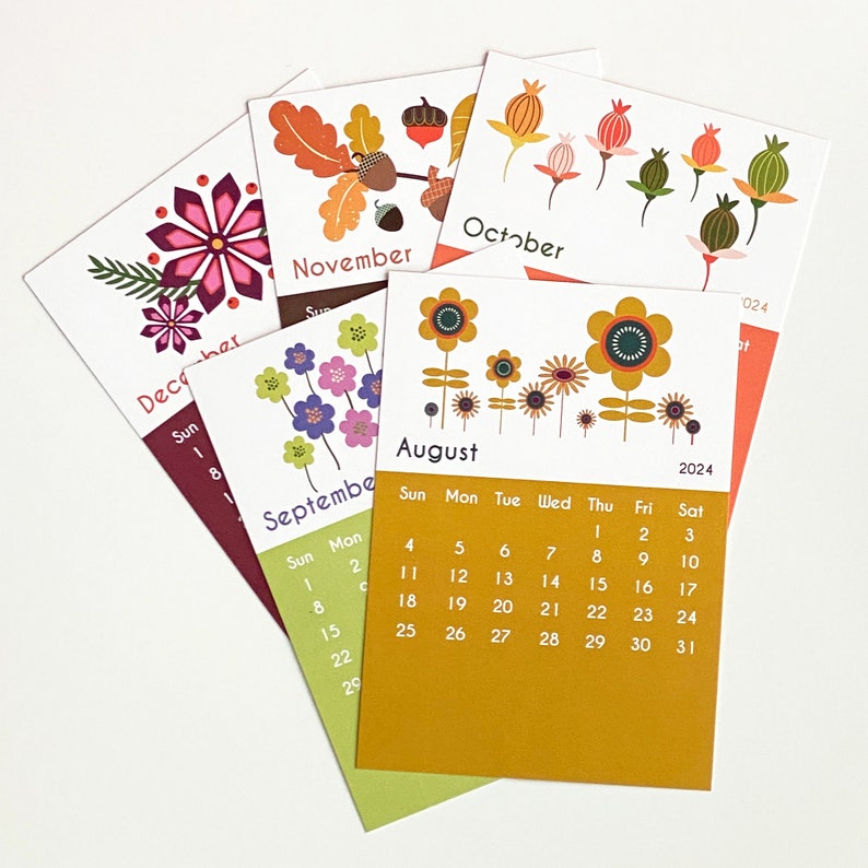 2024 Floral desk calendar pages by Gigglemugg